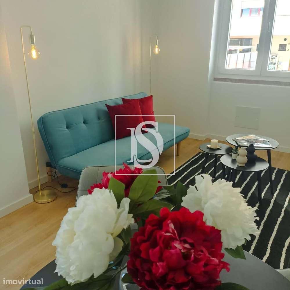 T2 em Benfica com arrecadação - Grande imagem: 3/4