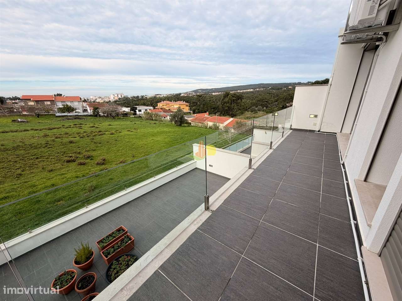 Moradia Semi Nova na Cidade!-24