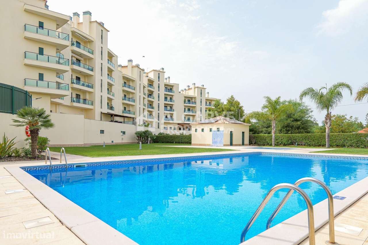 T3 Ultimo Andar Com Garagem Piscina A 10 Minutos De Vilamoura Prai