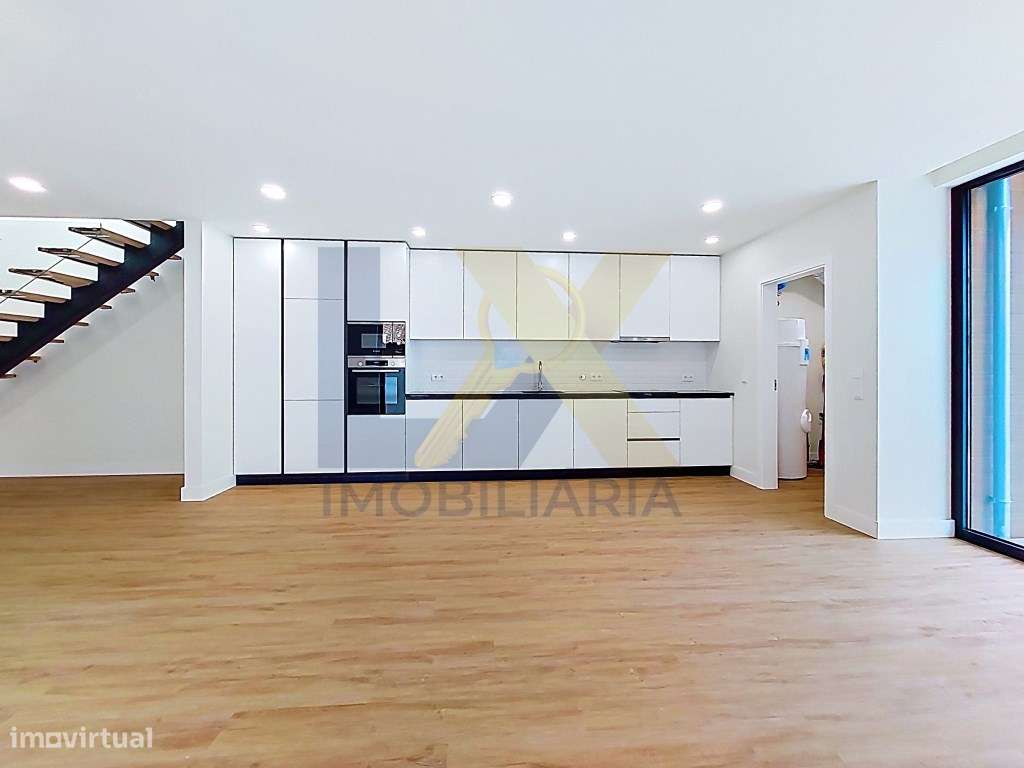 Moradia T4 de elevado padrão em Aradas-7