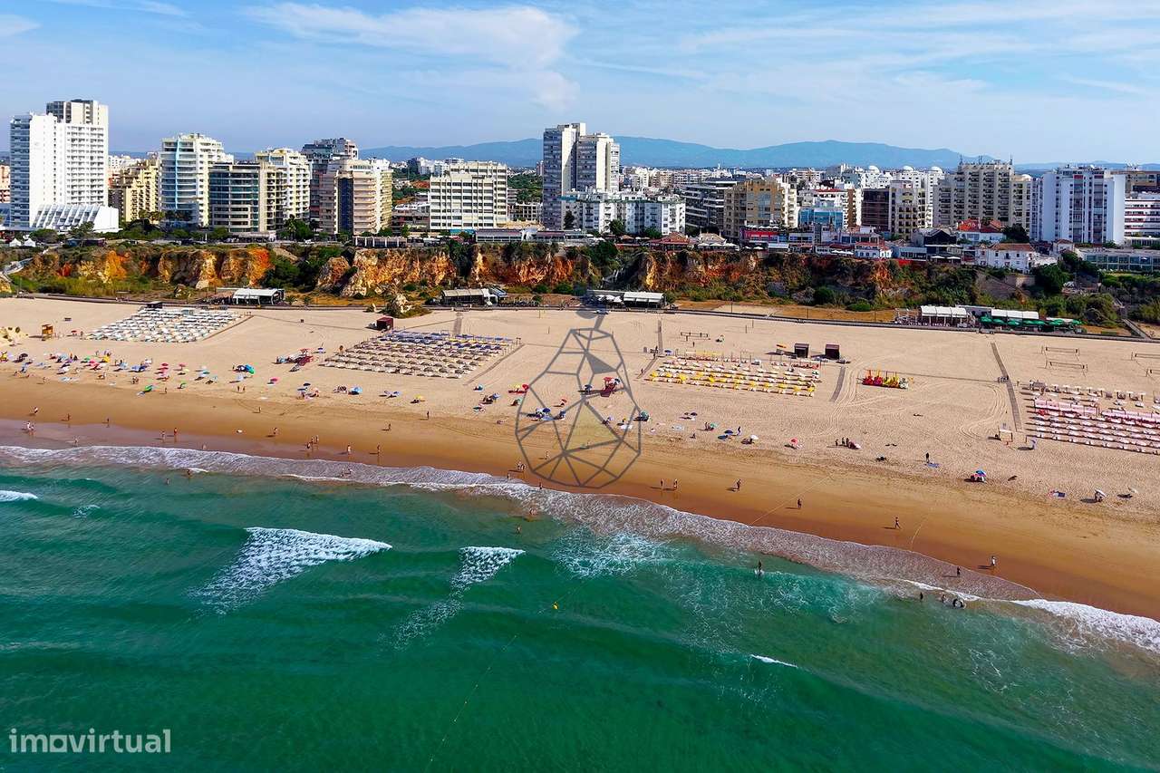 Apartamento T1 Renovado a dois passos do Areal da Praia da Rocha-31