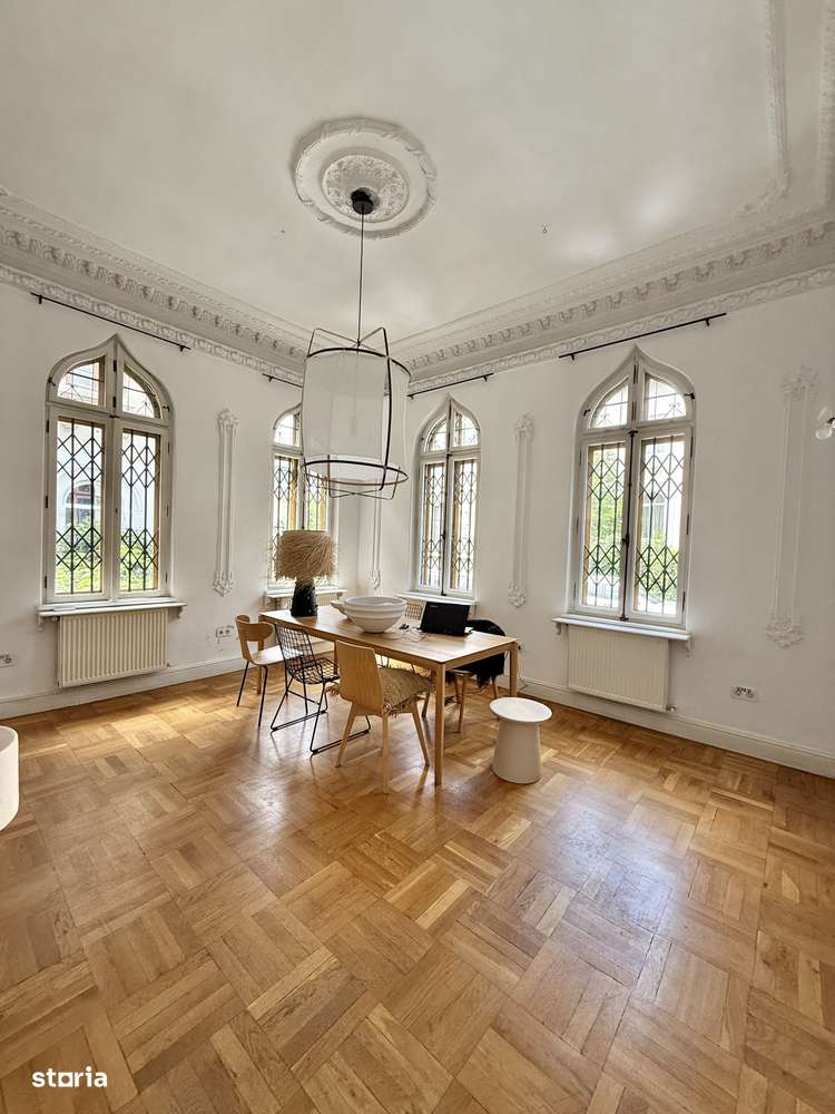 Vilă cu farmec interbelic, pretabilă pentru activități comerciale - Imagine principală: 4/20