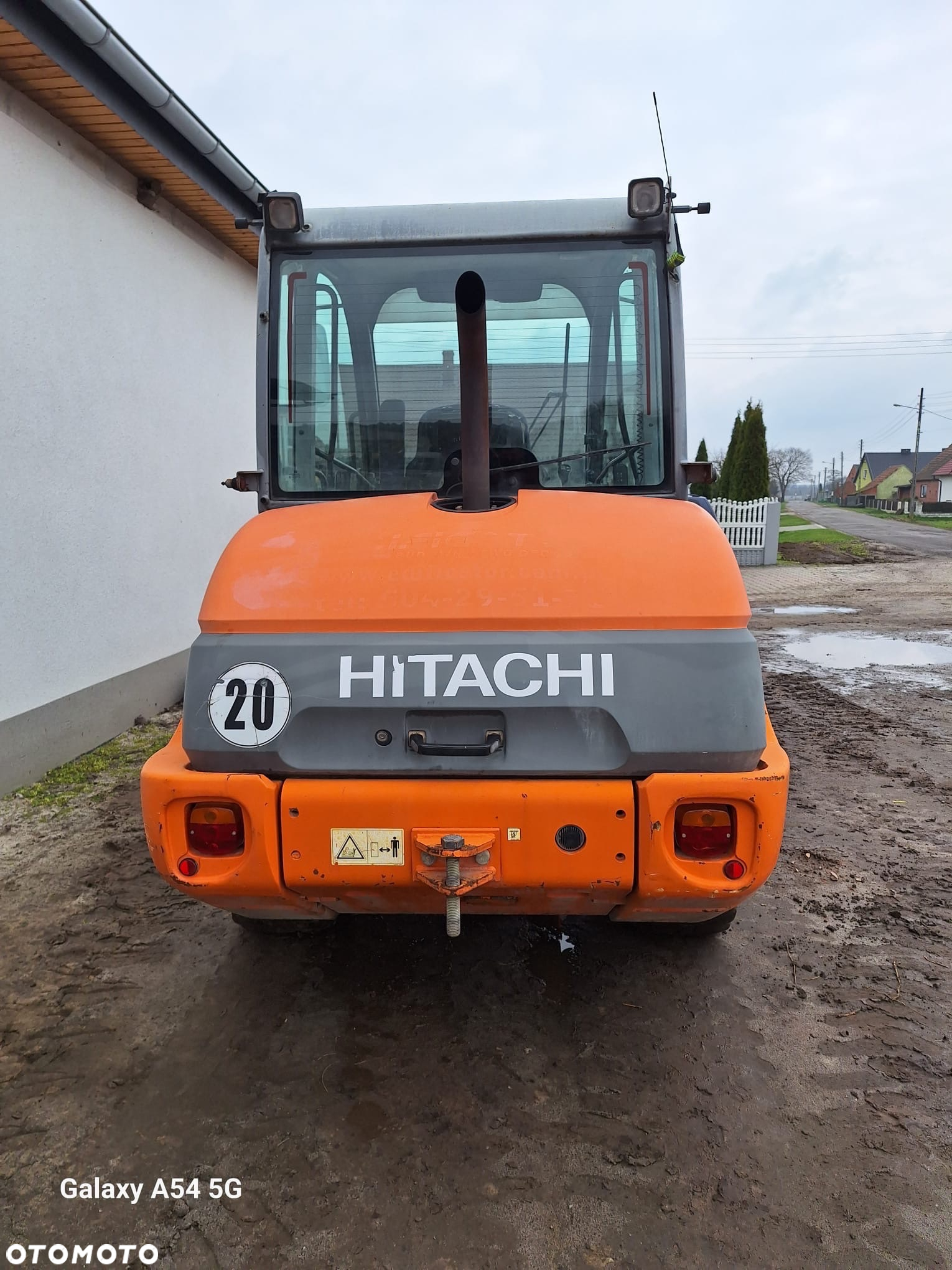 Hitachi ZW75 - 4