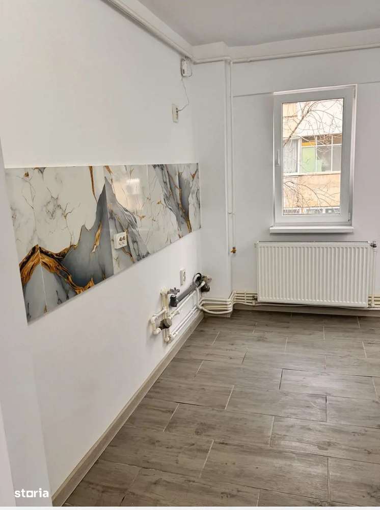 De Vanzare Apartament cu 2 camere zona Hipodrom-1