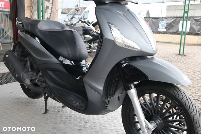 Piaggio Beverly - 4