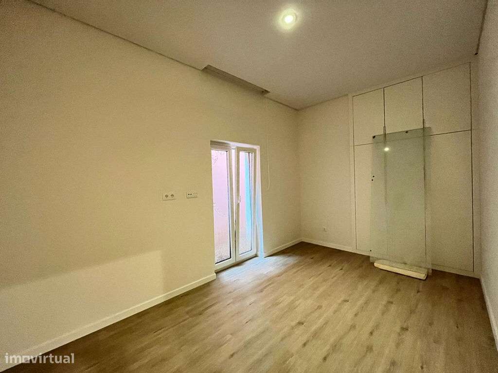 Apartamento T3 com garagem nas Amoreiras - Grande imagem: 4/8