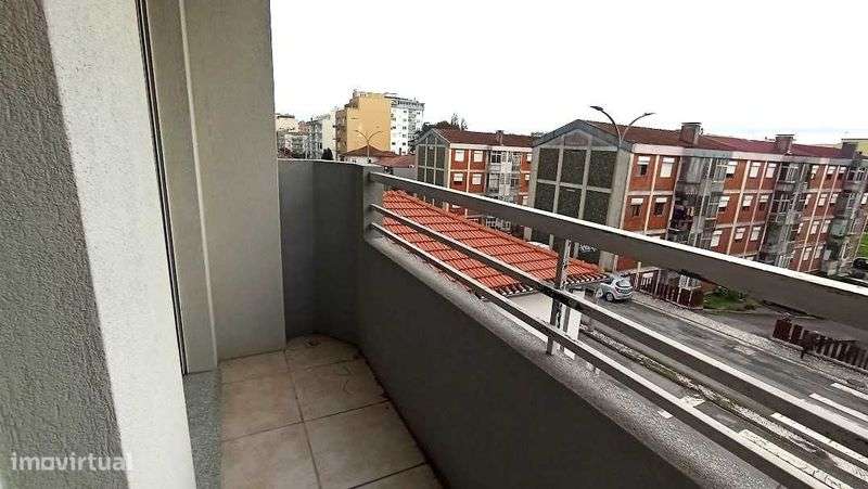 Apartamento T3 com Vista Deslumbrante — São João da Madeira - Grande imagem: 5/11