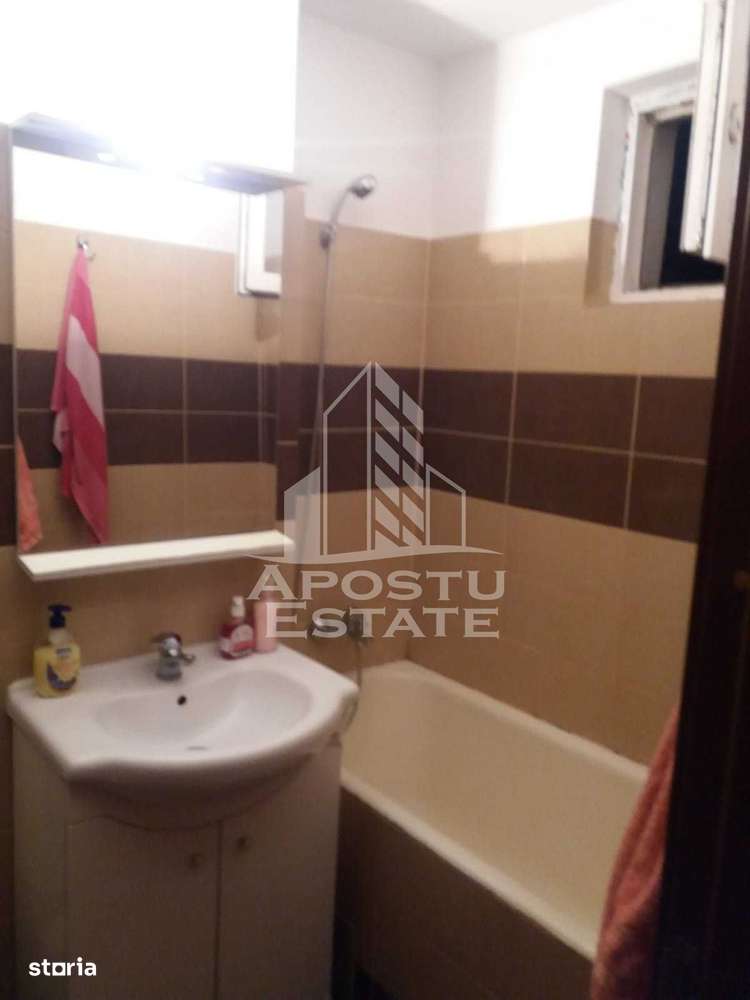 Apartament 3 camere, centrala proprie, zona Olimpia. - Imagine principală: 4/4