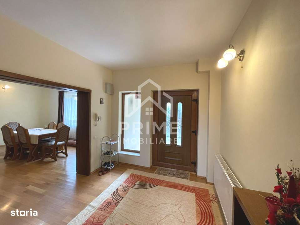 De vanzare | Casa spatioasa | 3 dormitoare | 3 bai | 230mp utili - Imagine principală: 5/19