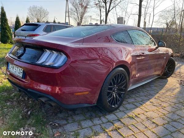 Ford Mustang 5.0 V8 GT - 10