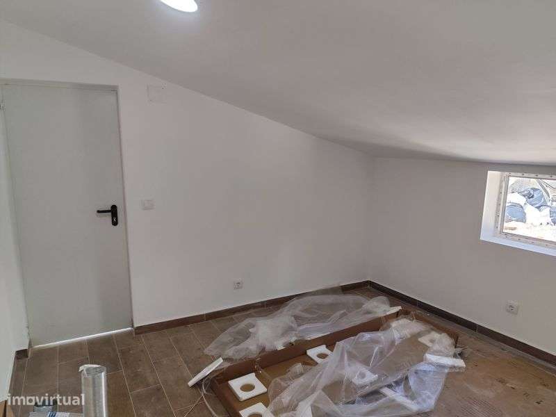 Arrendo T2 em Lisboa. Campo de Ourique - Grande imagem: 3/7