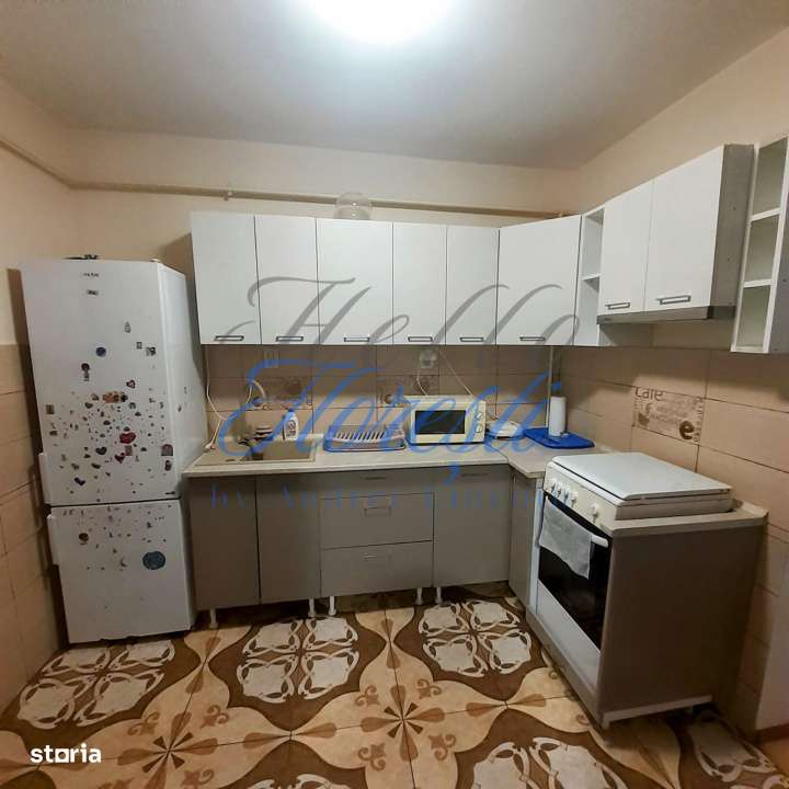 Apartament 2 camere 42mp, decomandat, parcare, zona Teilor - Imagine principală: 5/7