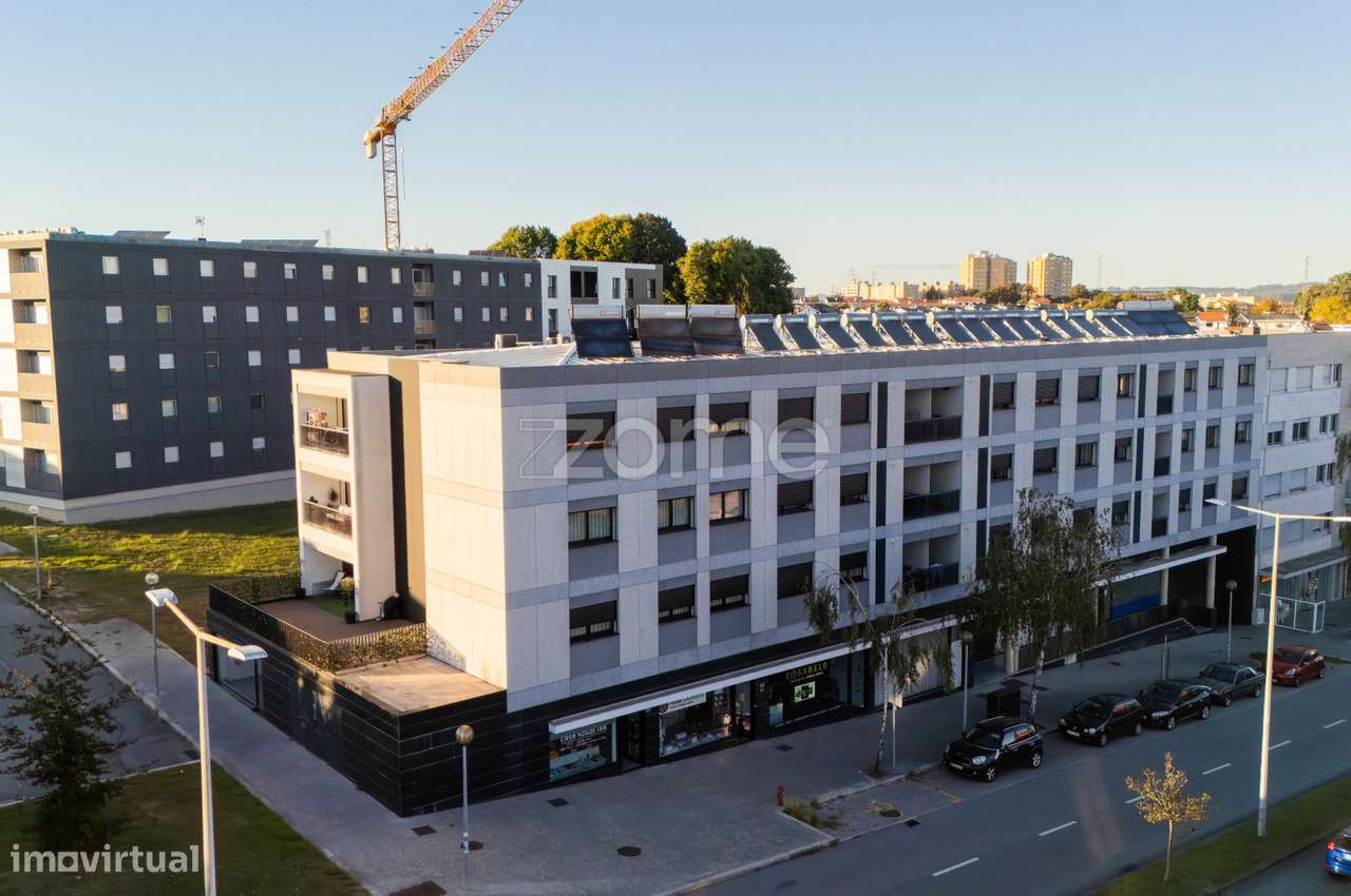 Apartamento T3 Semi Novo na Maia - Grande imagem: 4/42