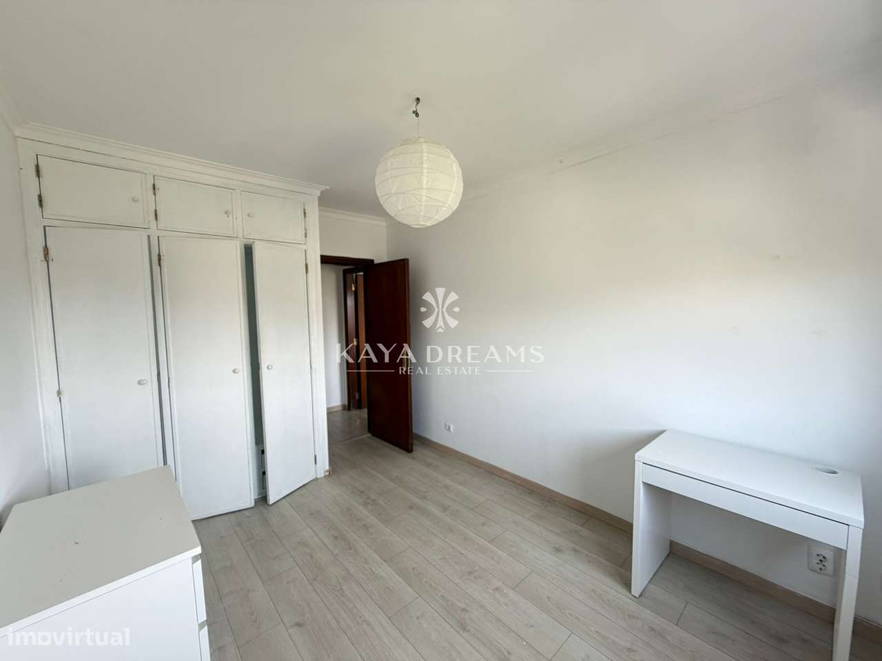 Apartamento T2 com Arrecadação e Box para uma Viatura  no Jardim da...-13