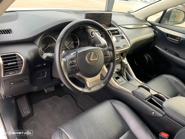 Lexus NX 300h Executive+ - 5