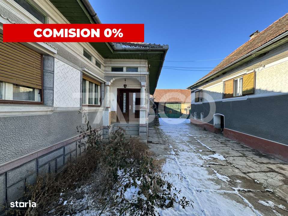 Casa cu potential de investitie 280 mp utili teren liber 2064 Cincu - Imagine principală: 1/11