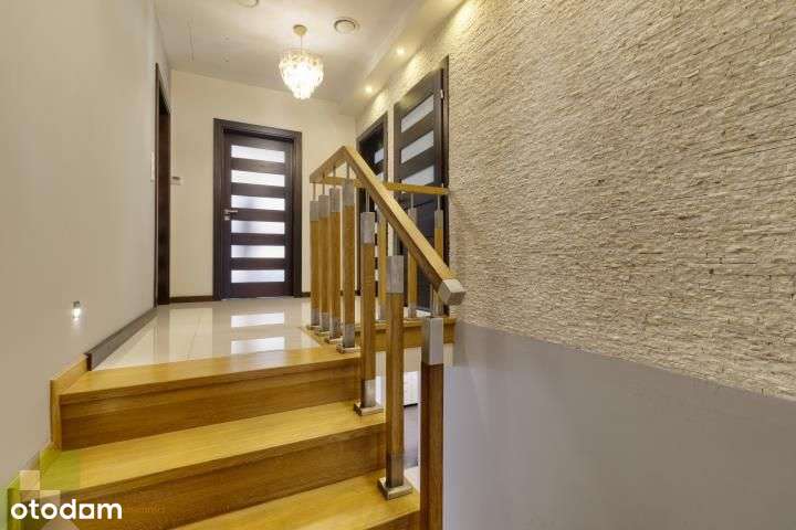 Dom 156m2 z ogrodem i fotowoltaiką blisko szkoły.-16