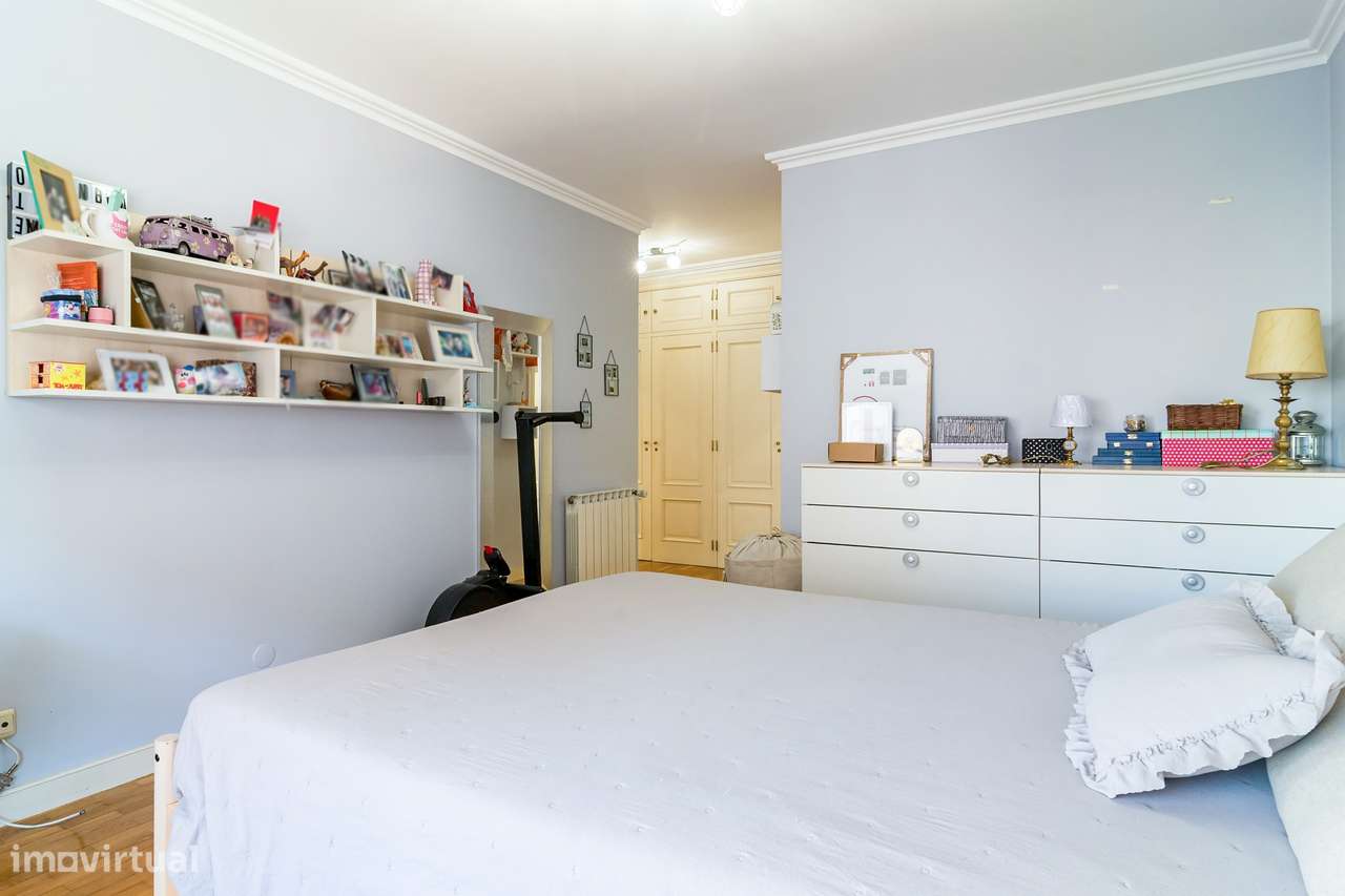 Apartamento T3+1 no Atlanta Park – Laranjeiras, Lisboa-20