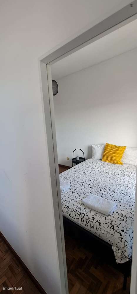 Apartamento com 4 quartos - localizado em Paranhos Porto - Grande imagem: 3/9