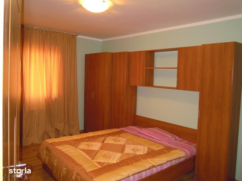 Apartament 3 camere Floresti,, str Cetatii, cu parcare