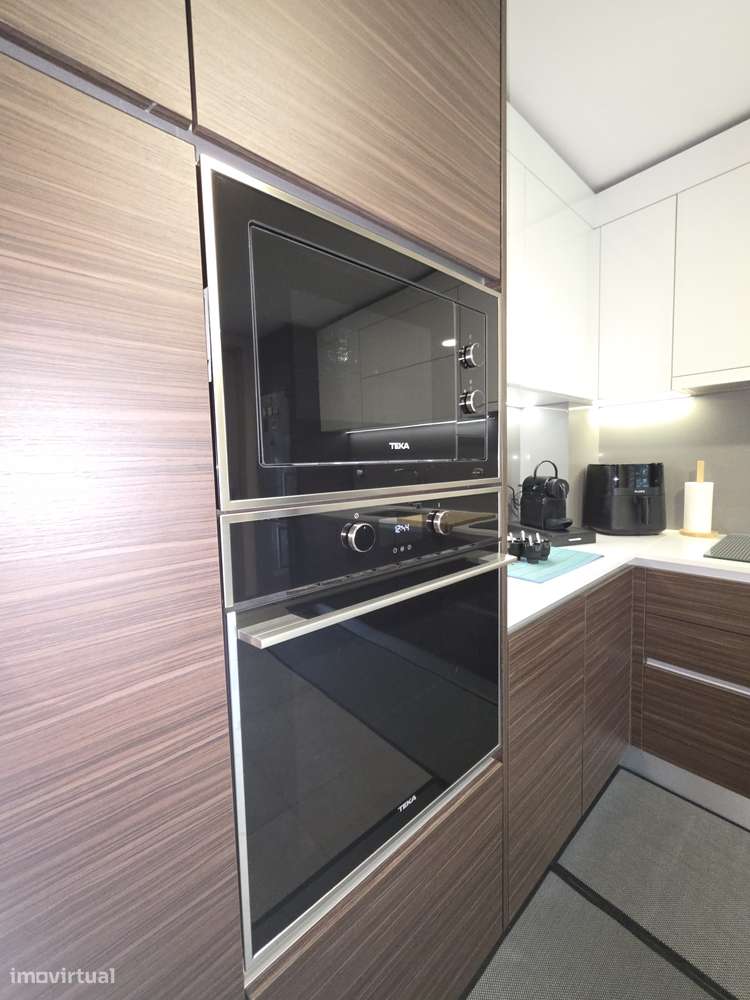 Fantástico apartamento T3 com terraço nos Passionistas-7