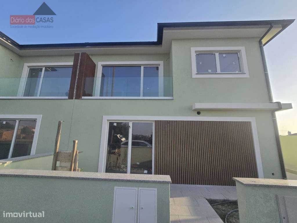 Moradia geminada T4 em Aveiro - Gafanha do Carmo-6