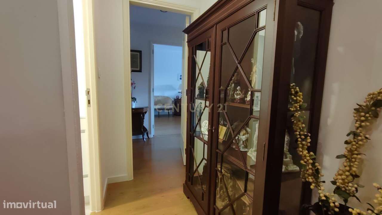 Magnífica propriedade T2 em Linda-A-Velha, Lisboa-13