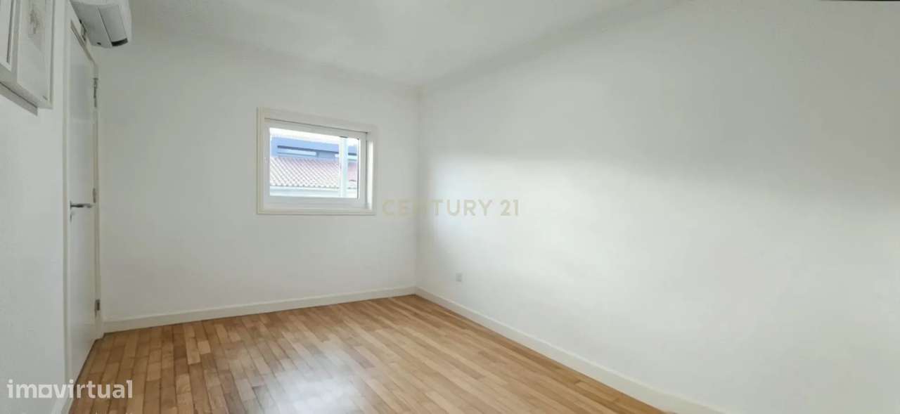 Moradia T3 junto a Praia de Mindelo-23