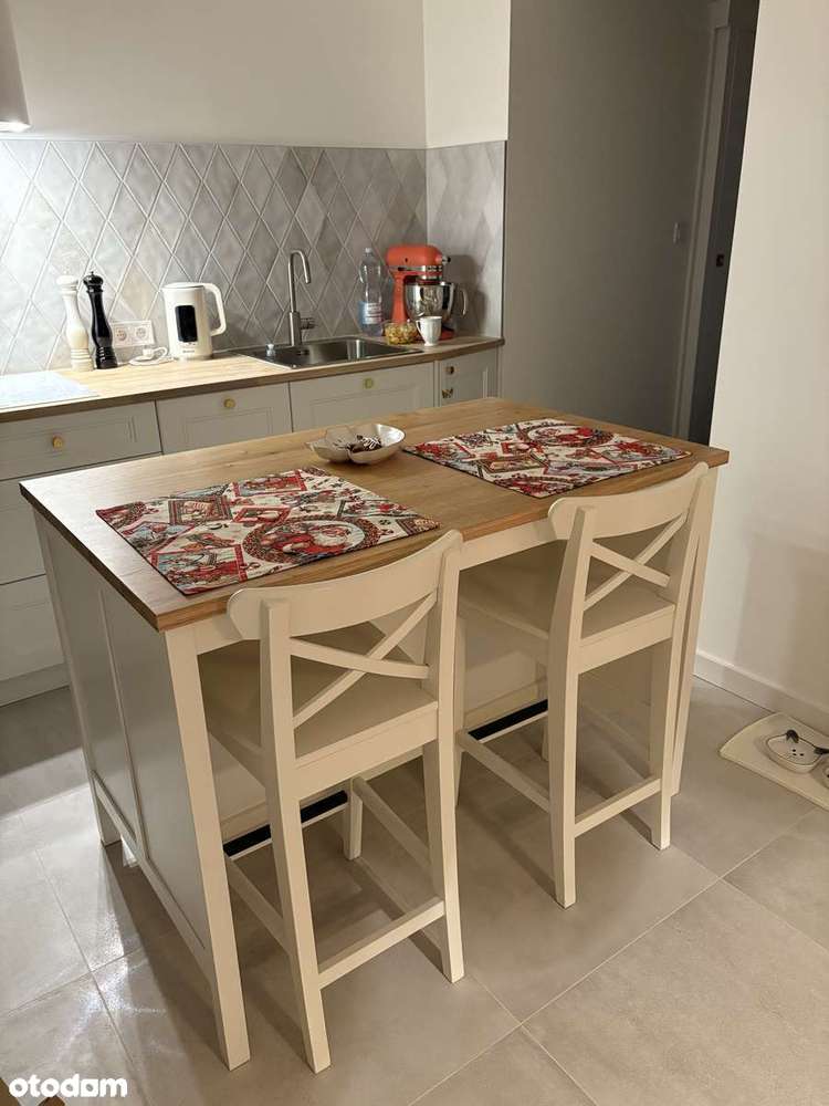 Luksus w sercu Startówki - Bankowa 12 - Pełny obrazek: 2/19