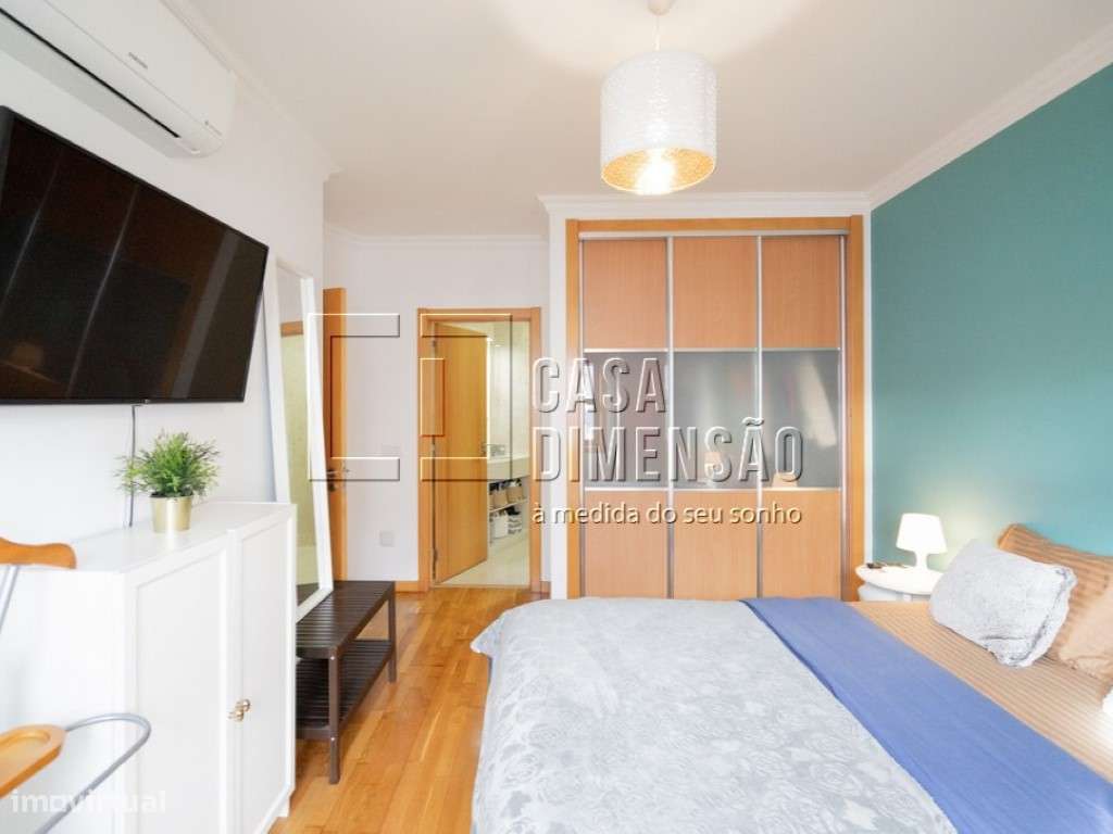 Apartamento de tipologia T2 na Serra de Carnaxide, como NOVO!!-34