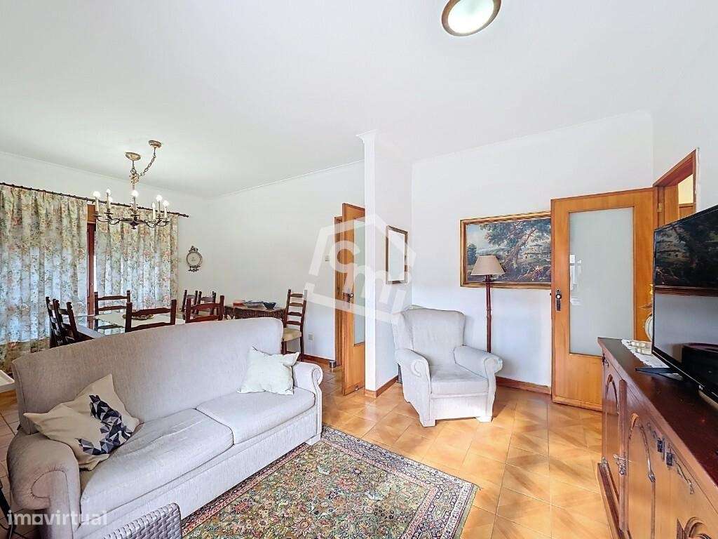 T4 com Garagem Box | 3 Frentes | 4 Varandas | Matosinhos Sul-8