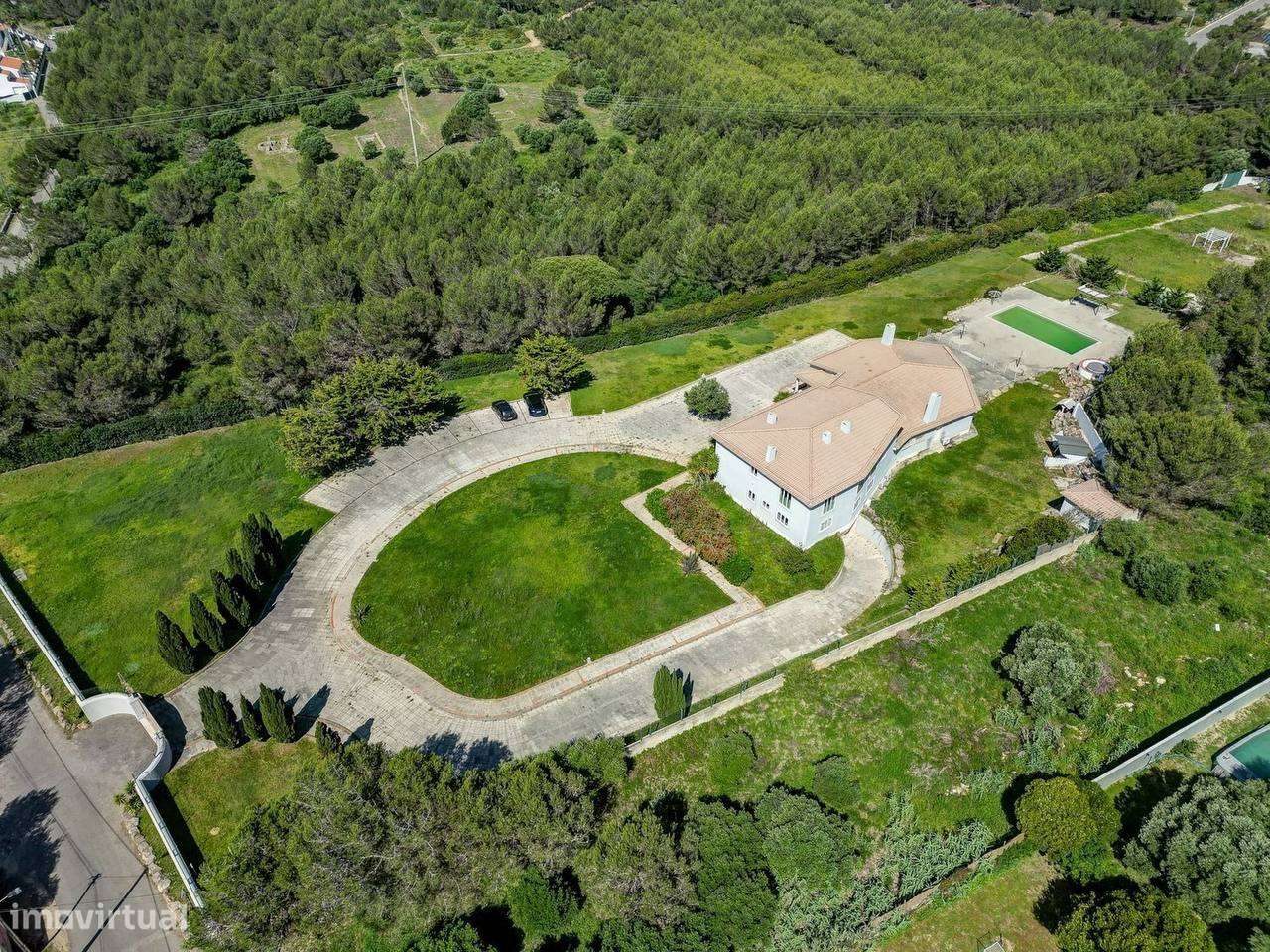 Moradia Privada com Terreno Excecional em Cascais-7