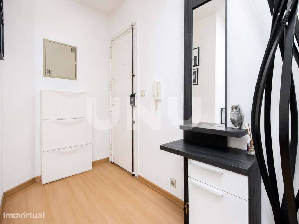 Apartamento T2 em Santo António dos Cavaleiros!-6