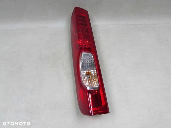 OPEL VIVARO TRAFIC LIFT 06-14 LAMPA LEWY TYL 8200415250 93854431 89316011 EUROPA - 1