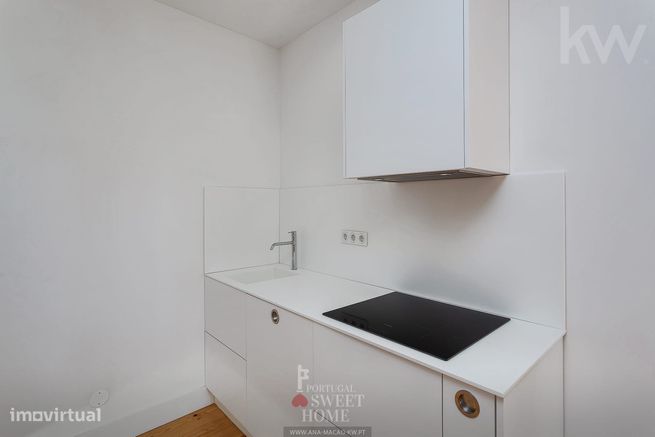 Apartamento T2 renovado com vista rio, em frente ao Panteão Nacional-25