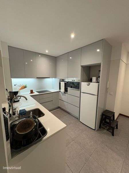 T4 em frente estação Manuel Leão - Grande imagem: 5/12