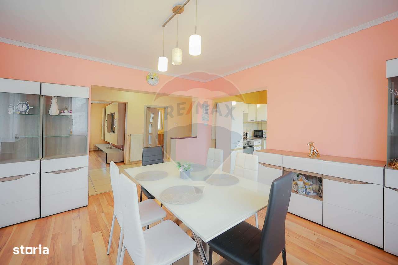 Casă familie mare Episcopia, 6 camere, garaj, curte 500 mp, de vânzare-1