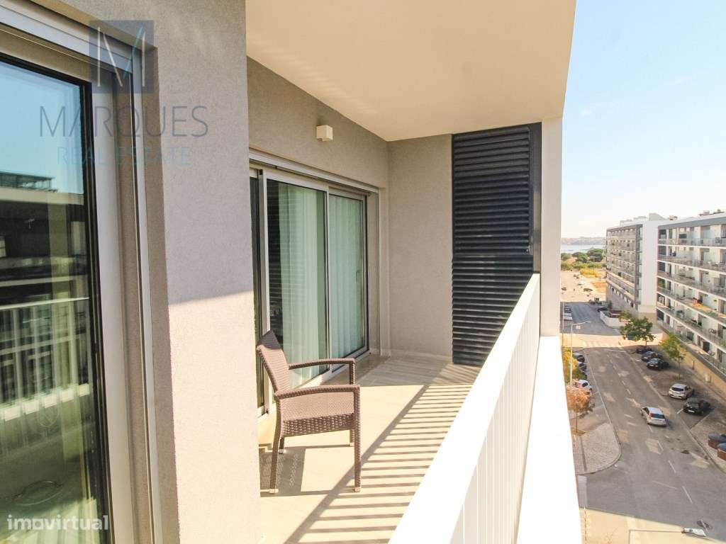 Apartamento T2+1 Duplex em condomínio fechado na Quinta da Trindade...-4