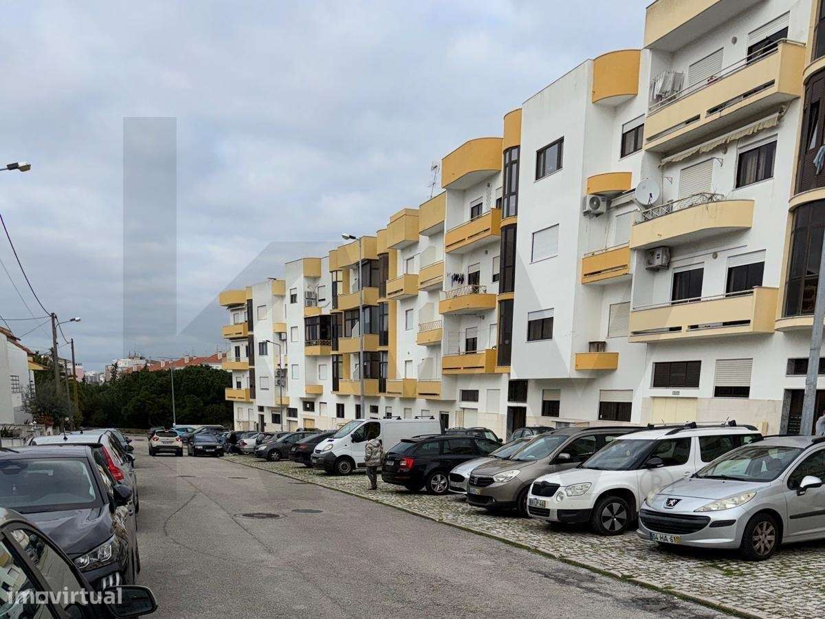 Garagem Box 66m2 – Laranjeiro / Feijó - Grande imagem: 2/6