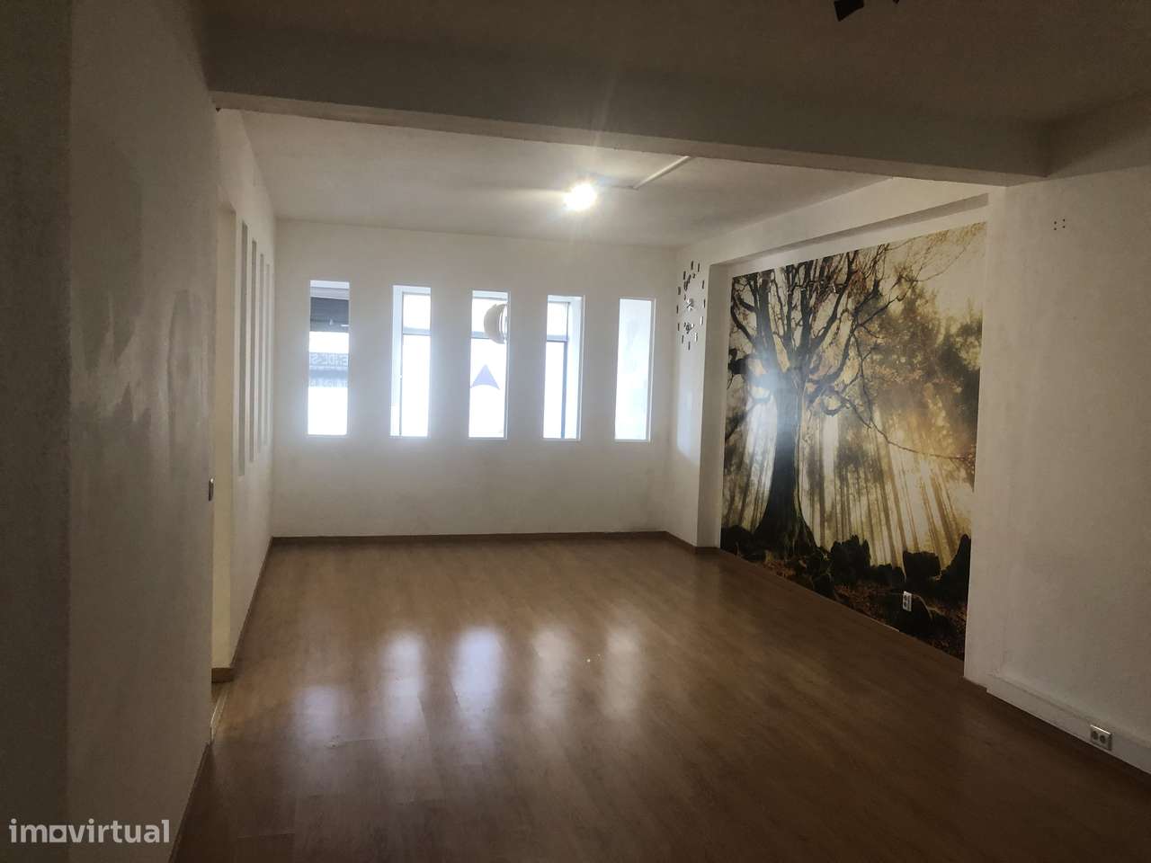 Vende-se LOJA / Escritorio-3