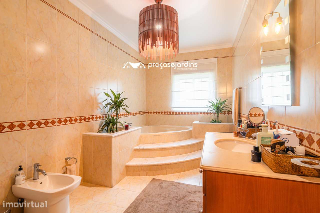 Moradia T5 vista castelo-48