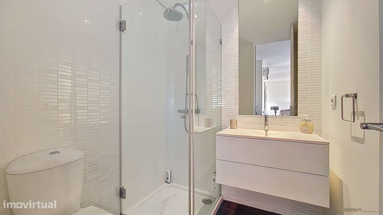 Apartamento T2 com garagem, em Árvore-16