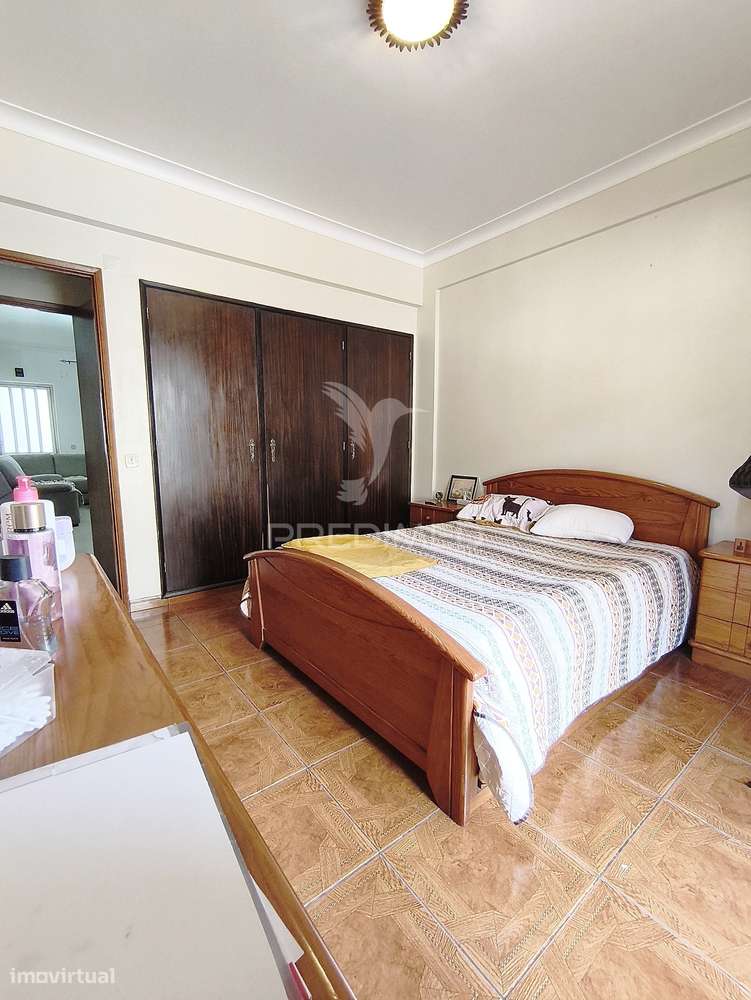 1º Piso, Varanda, Virado a sul, Cozinha Equipada - Grande imagem: 5/11