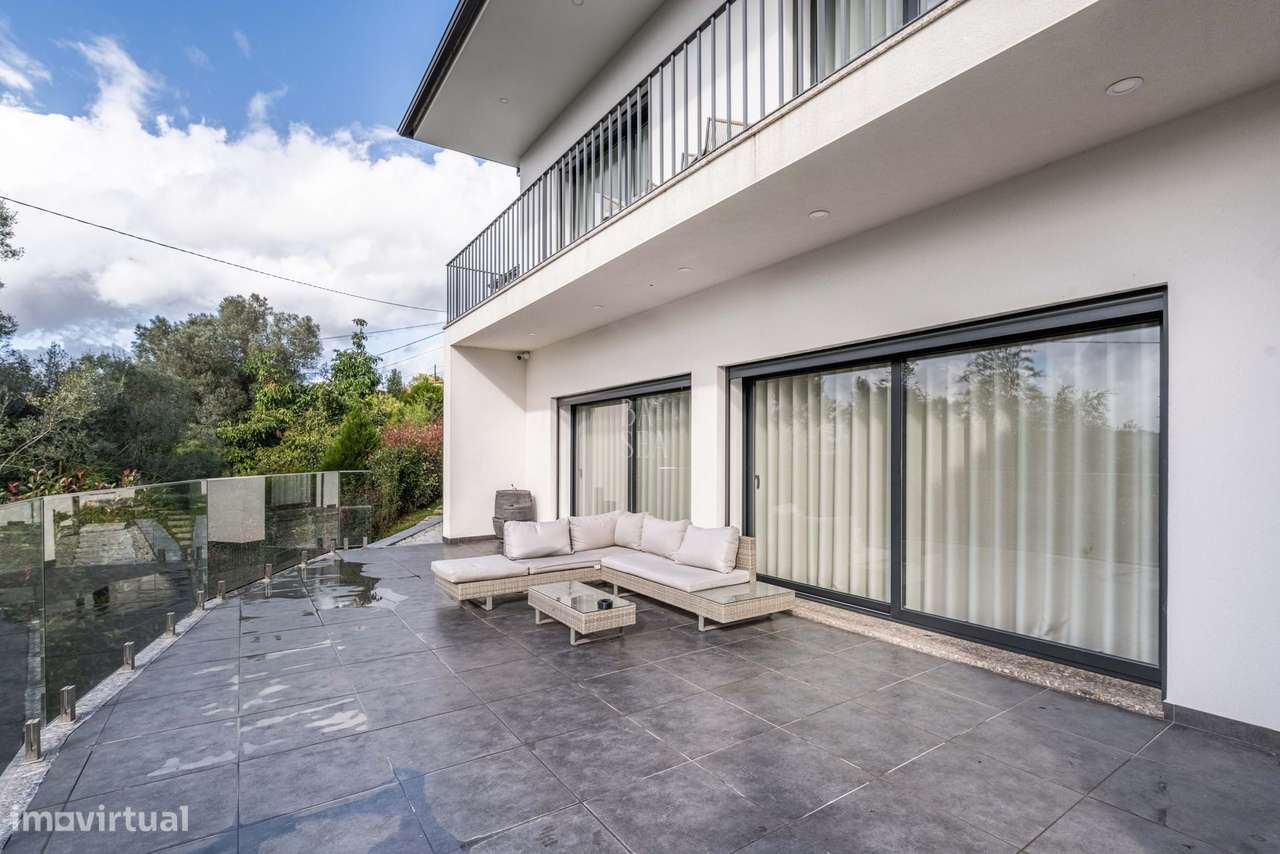 Morada individual com 4 suítes e piscina em Geraz do Minho - Póvoa de-32