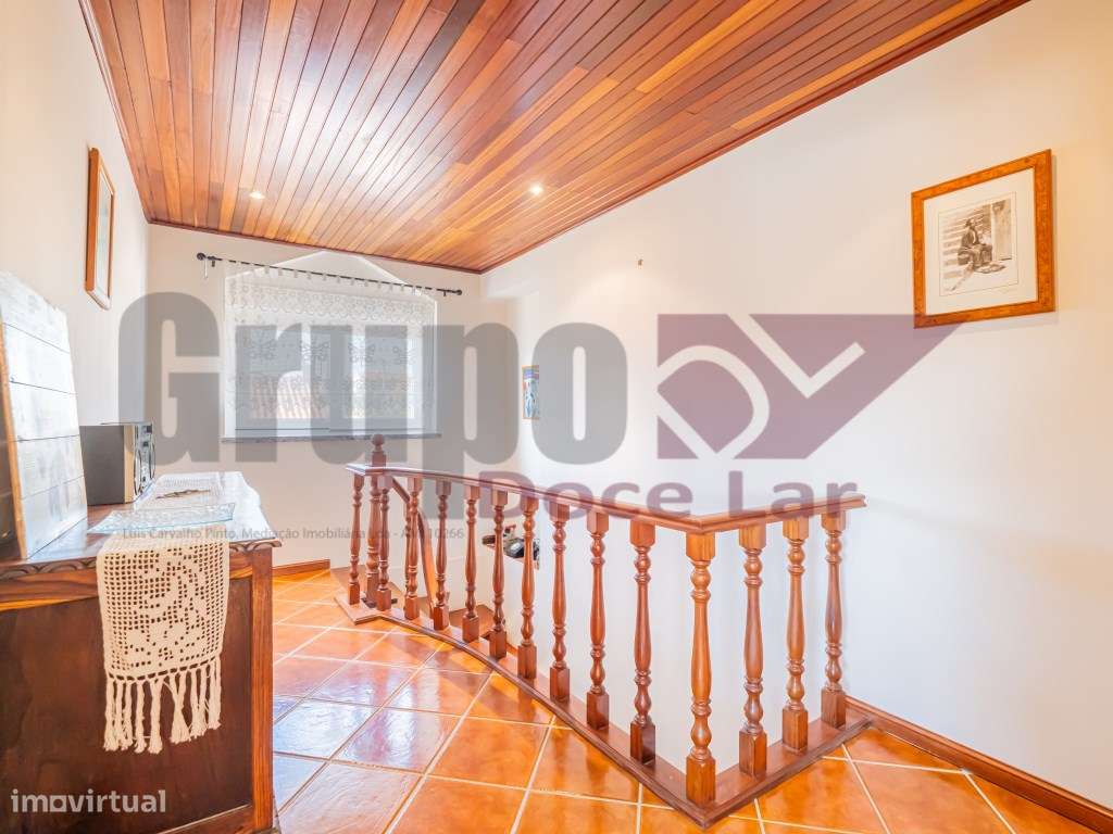 Moradia Isolada T5 com Garagem e anexo em Quinta do Conde-28