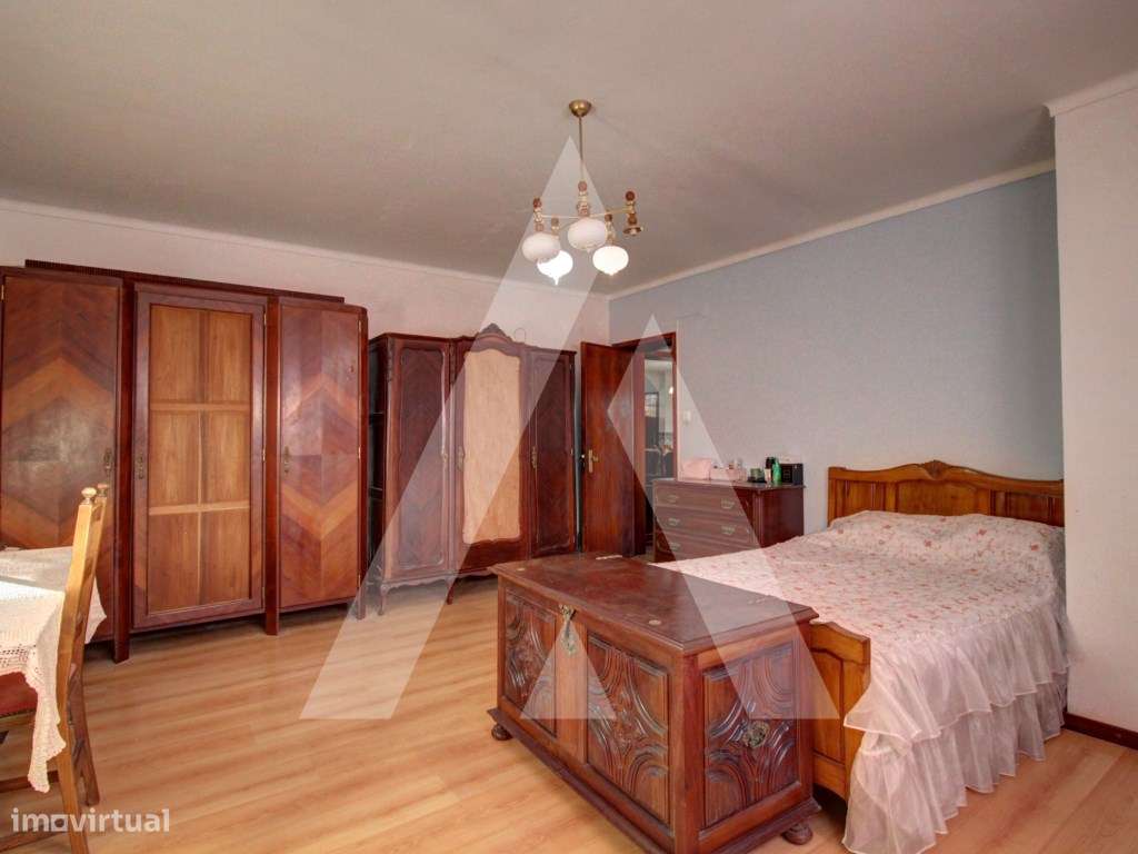 Moradia T6, Isolada, na zona de Oiã-28