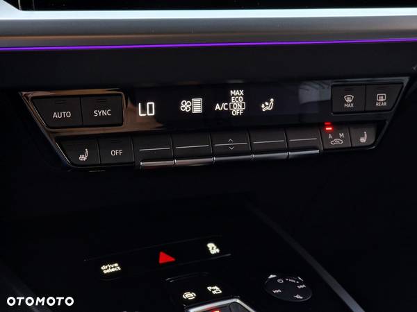 Audi Q4 - 38