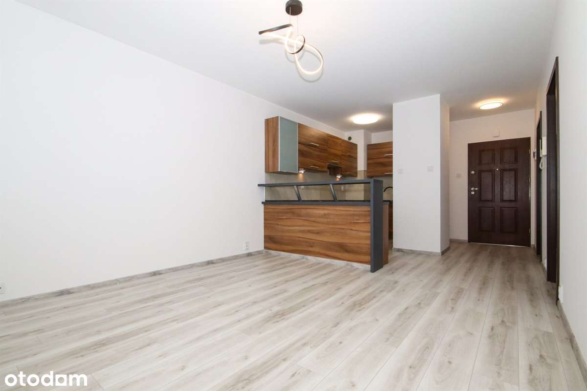 2 pokoje, parter, duży balkon, os. Hubalczyków, blok z 2011 roku-0