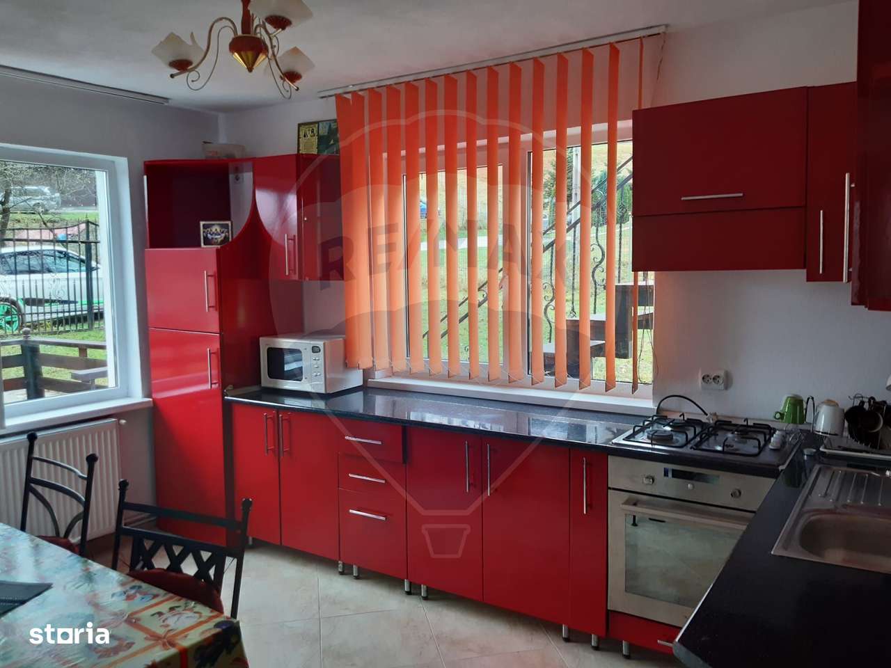 Casă / Vilă cu 7 camere de vânzare în zona Bran-Tohanita-14