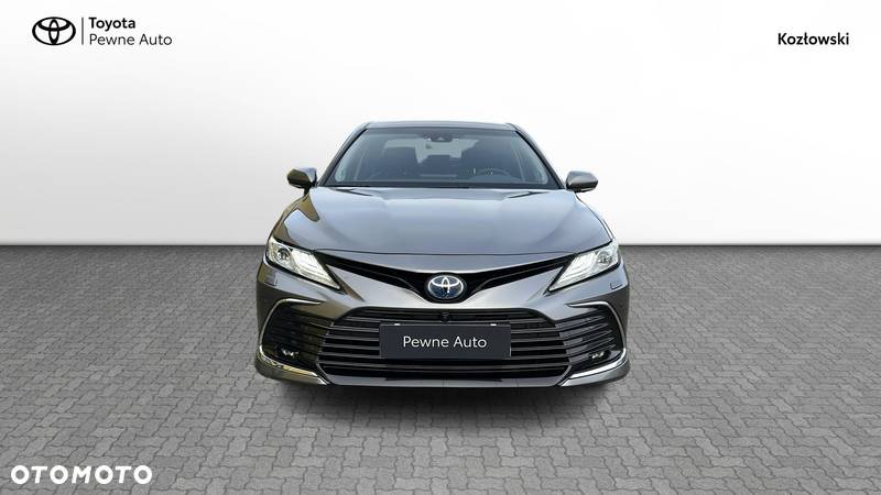 Toyota Camry - 8